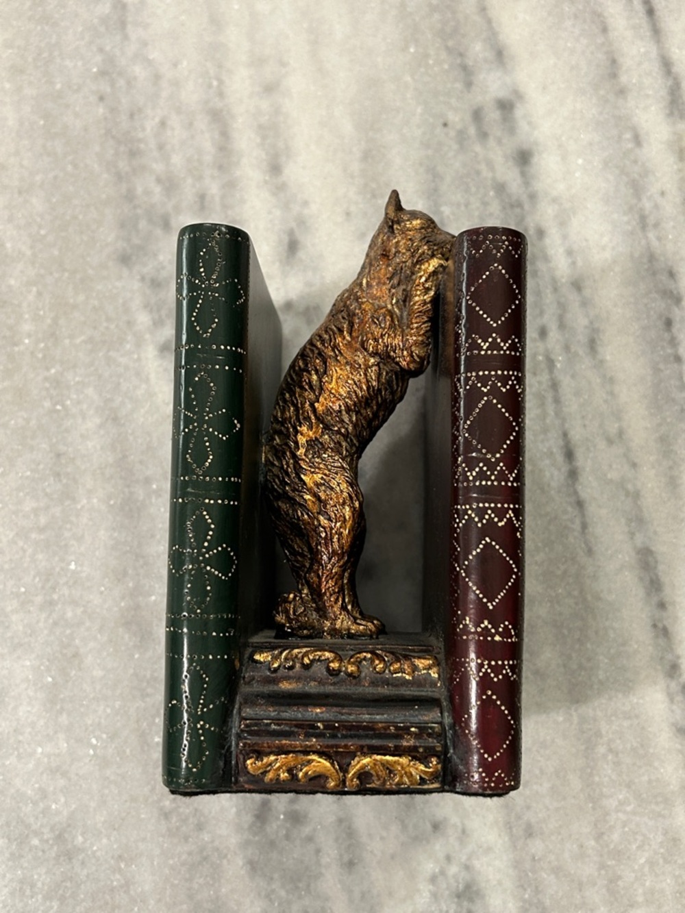 Vintage Whimsical Peeking Cat Book Bookend Gold Green Red Bronze